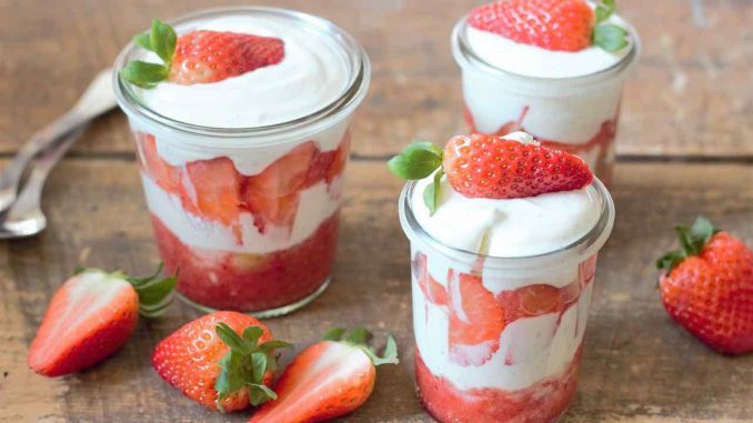 Yogurt intero o magro: cosa è meglio per la salute di grandi e piccini