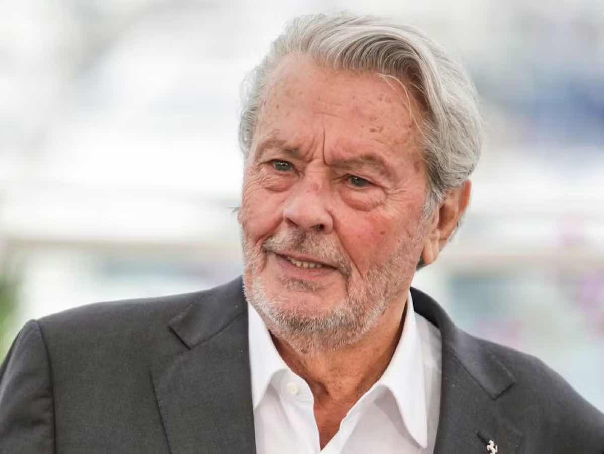 Alain Delon causa morte e malattia i figli distrutti dal dolore confermano la notizia